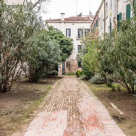 Casin Dei Spiriti By Lionhost Wenecja